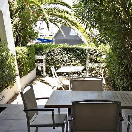 Rivages D'ulysse Port Camargue Appart hôtel