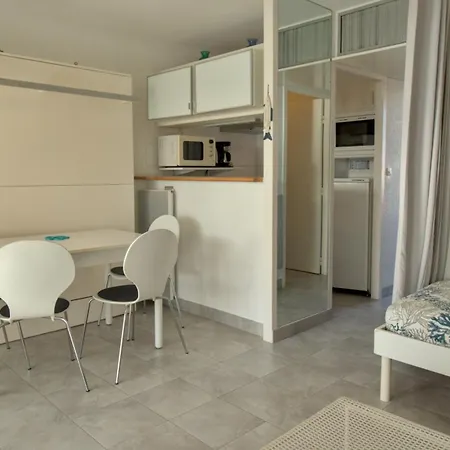 Ulysse Port Camargue Aparthotel *