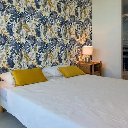 Rivages D'ulysse Port Camargue Appart hôtel *