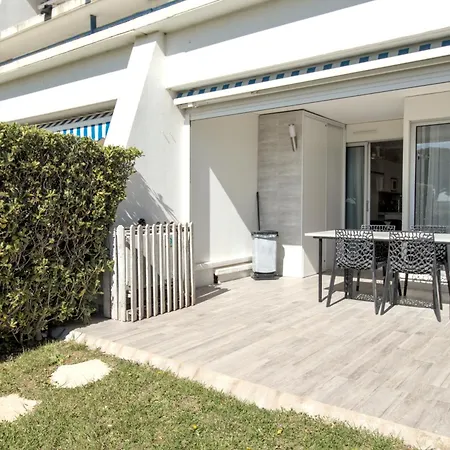 Ξενοδοχείο με διαμερίσματα Ulysse Port Camargue 3*